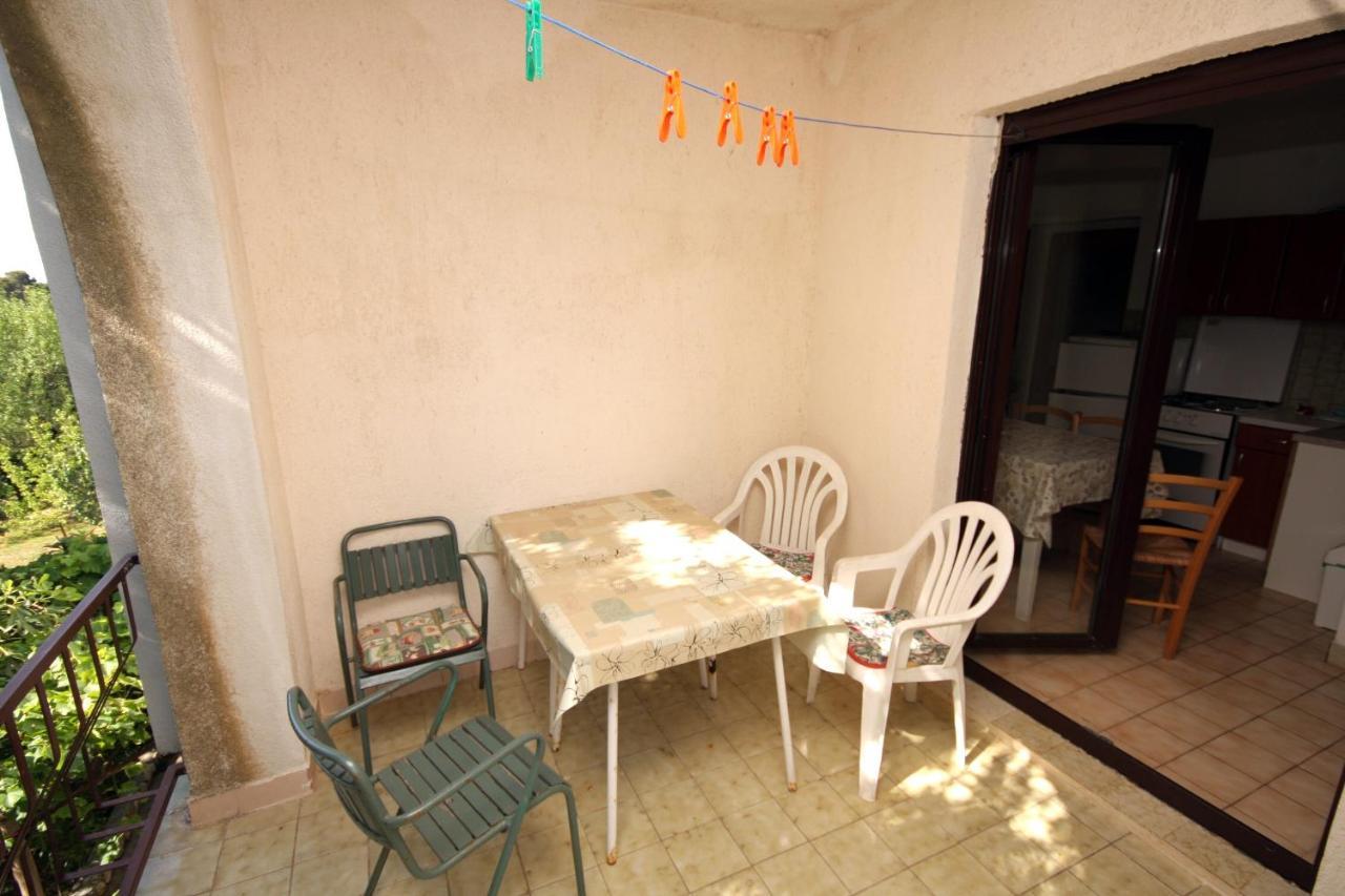 Apartments By The Sea Suha Punta, Rab - 5050 Kampor Exterior photo